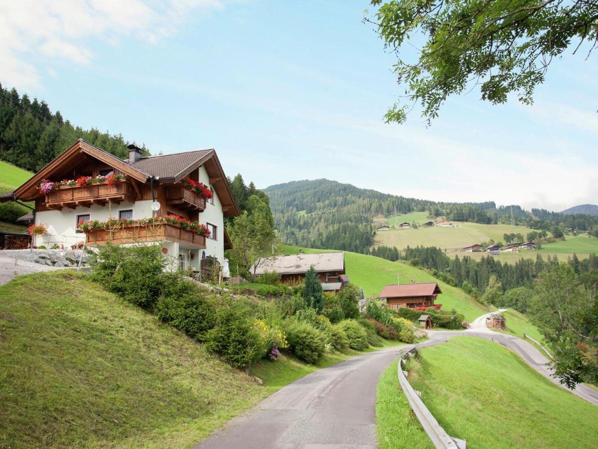 Sunny Holiday Flat With Balcony Wagrain Bagian luar foto